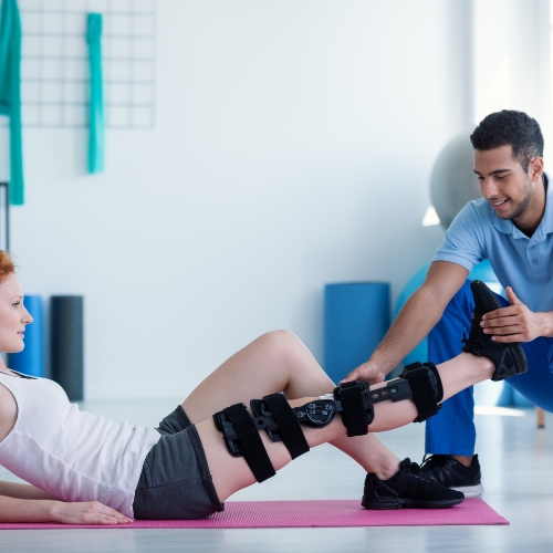 physical-therapy-clinic-post-surgical-rehab-novi-dpt-detroit-livonia-novi-mi